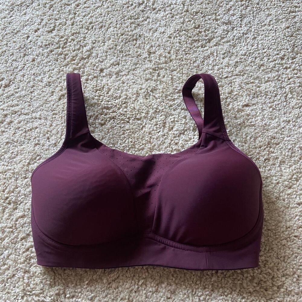 Lululemon purple sports bra